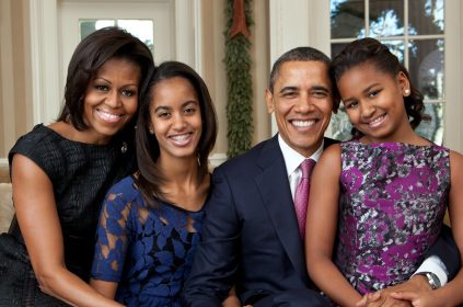 Barack And Michelle Obama With Daughters Malia And Sasha